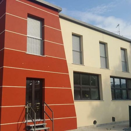 Bed and Breakfast A Casa Di Titty Somma Lombardo Exterior foto