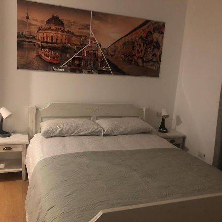Bed and Breakfast A Casa Di Titty Somma Lombardo Exterior foto
