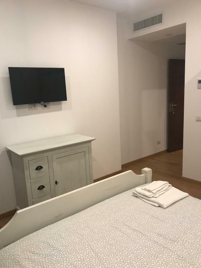 Bed and Breakfast A Casa Di Titty Somma Lombardo Exterior foto