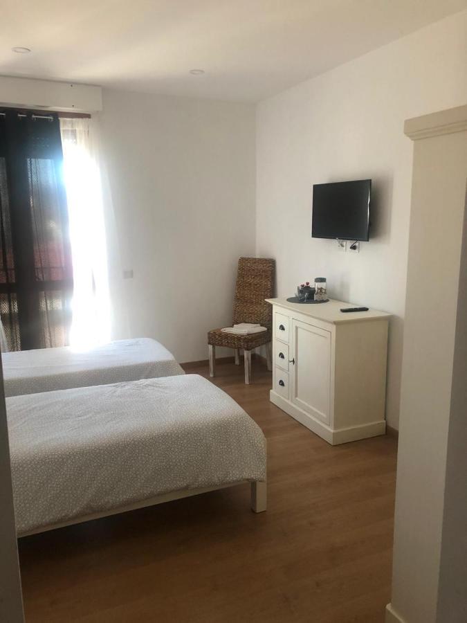 Bed and Breakfast A Casa Di Titty Somma Lombardo Exterior foto